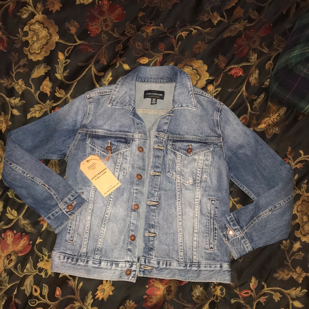 *Never Worn* Lucky Brand Jean Jacket